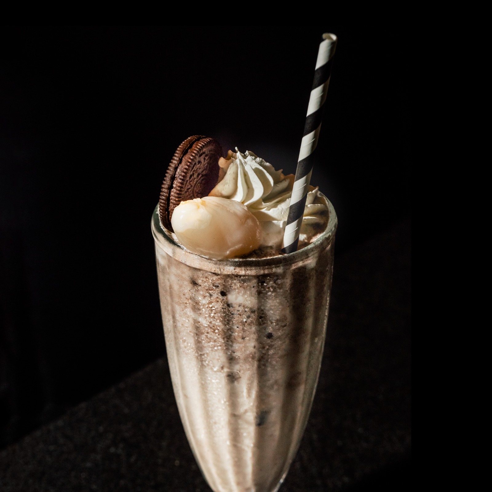 Creamy milkshakes and sweet drinks at Indulge Bangkok