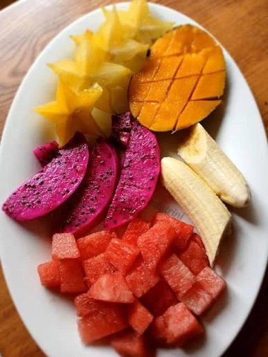 Mixed Fruit Plate with freshly sliced seasonal fruits at Indulge Bangkok