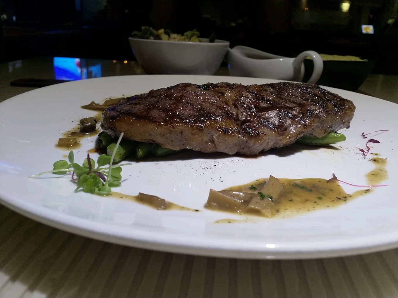 Steak and Cocktails: A Complete Evening Experience at Indulge Cocktail Bar