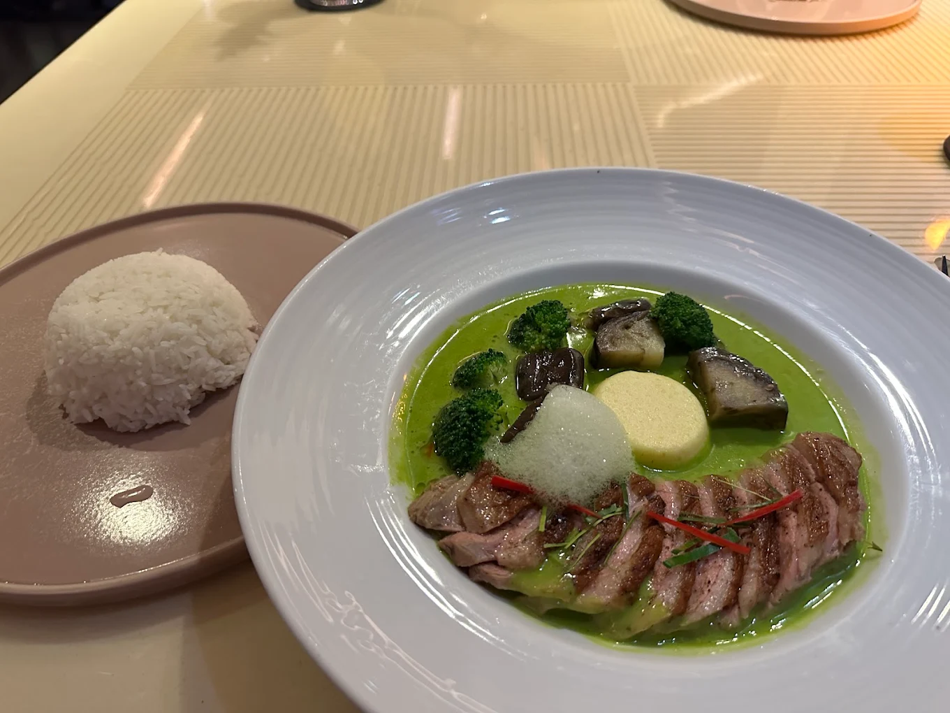 Where to Eat in Bangkok for a Complete Dining Experience at Indulge Cocktail Bar.
